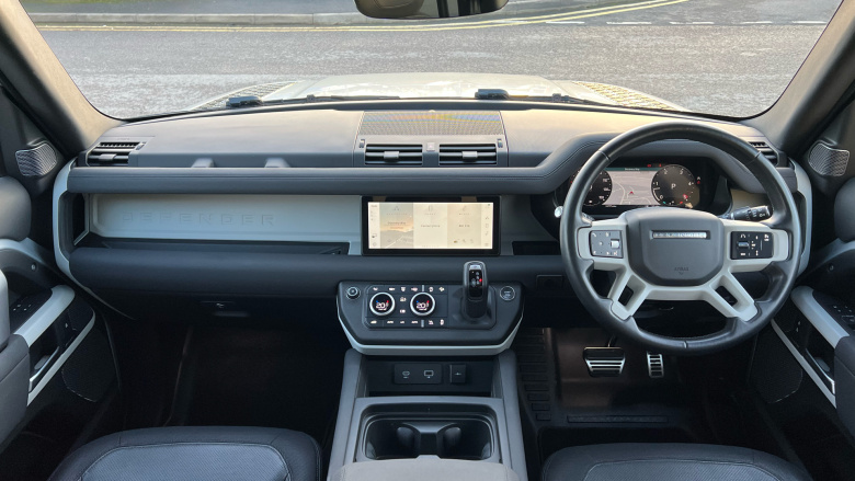 Land Rover Defender 3.0 D250 X-Dynamic SE 110 5dr Auto Diesel Estate